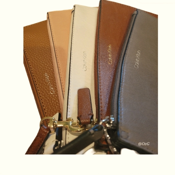 Calvin Klein White and Blue Wristlet - 9.75" L, 1" D, 7" H - Picture 4 of 5